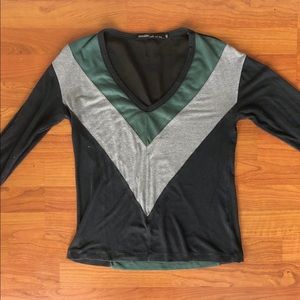 V-Shirt from Arestta 😁